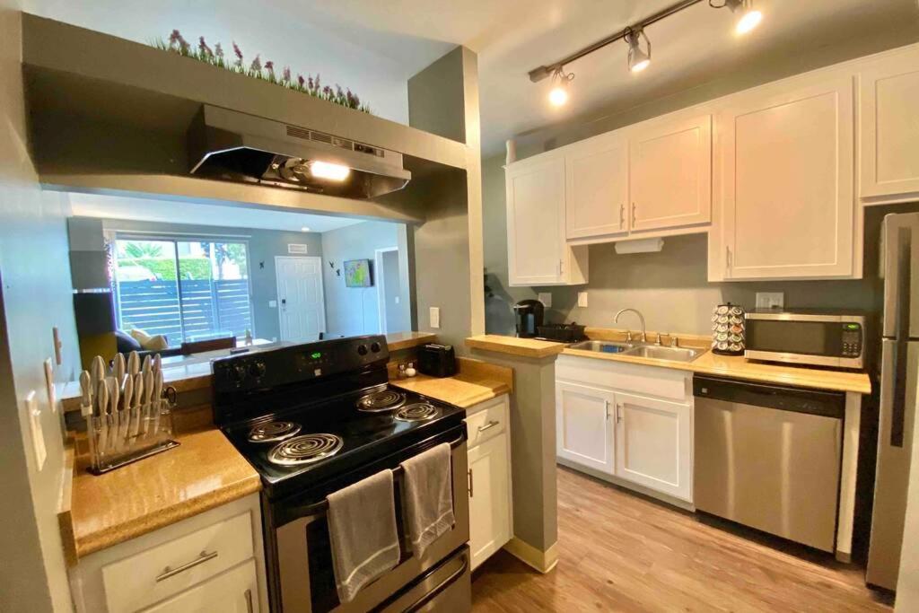 Centrally Located To All San Diego Has To Offer Bagian luar foto